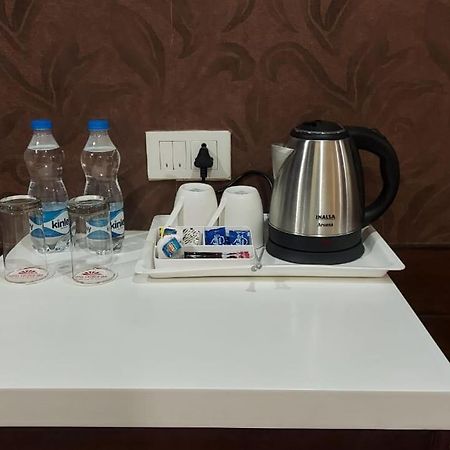 Hotel Casaya Inn Chinhat エクステリア 写真