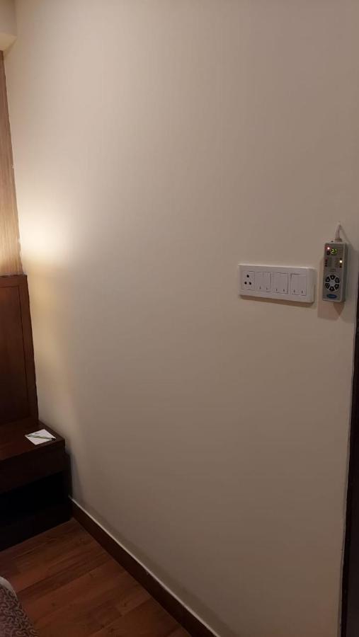 Hotel Casaya Inn Chinhat エクステリア 写真