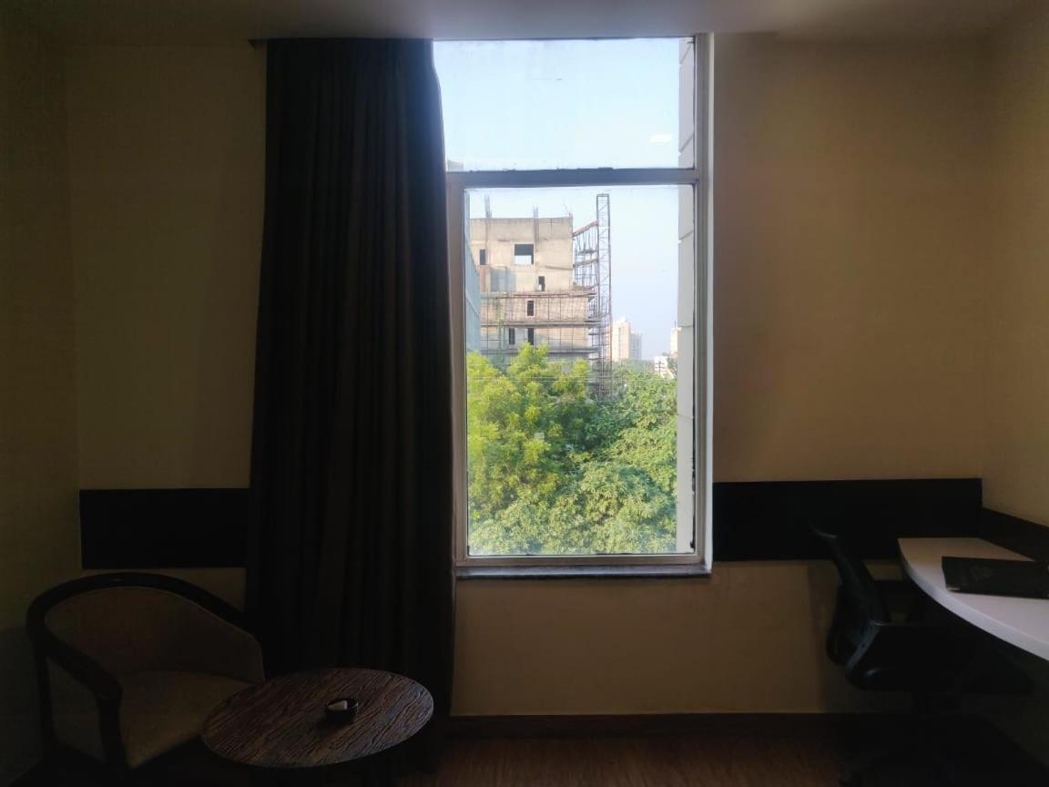 Hotel Casaya Inn Chinhat エクステリア 写真