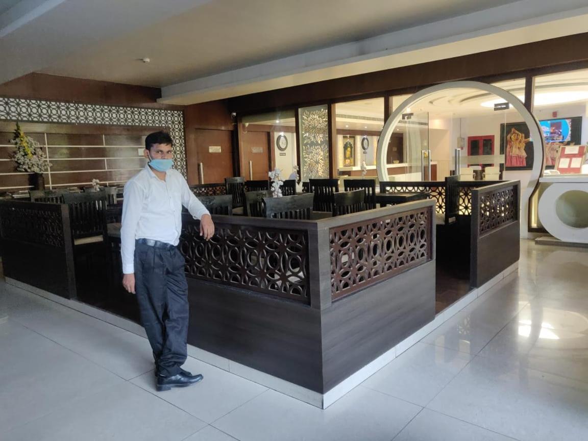 Hotel Casaya Inn Chinhat エクステリア 写真
