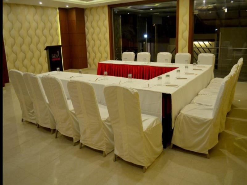 Hotel Casaya Inn Chinhat エクステリア 写真