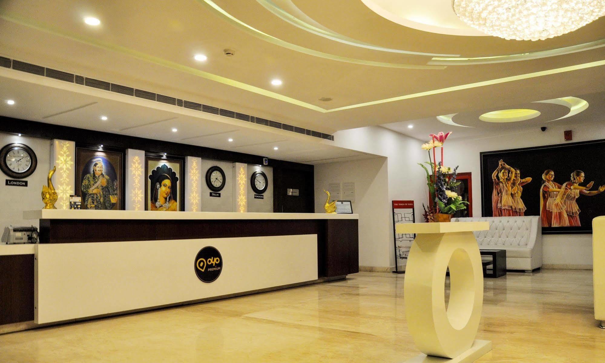 Hotel Casaya Inn Chinhat エクステリア 写真